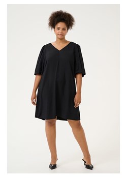 KAFFE curve Sukienka "Gabbi" w kolorze czarnym ze sklepu Limango Polska w kategorii Sukienki - zdjęcie 188271721
