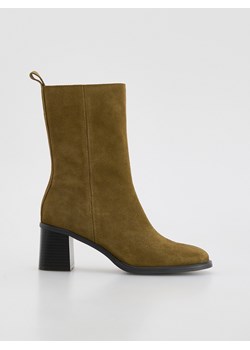 Reserved - Zamszowe botki na obcasie - ciemnozielony ze sklepu Reserved w kategorii Botki - zdjęcie 188281813