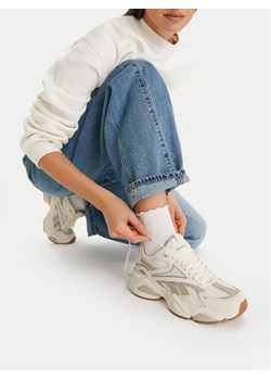 Sneakersy Reebok CEO-CHARGE AR30246WCCI Écru ze sklepu eobuwie.pl w kategorii Buty sportowe damskie - zdjęcie 188282092