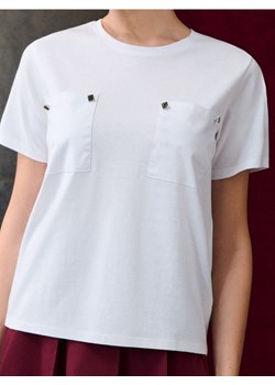 Sinsay - Bawełniana koszulka z kieszeniami piersiowymi - biały ze sklepu Sinsay w kategorii Bluzki damskie - zdjęcie 188283173