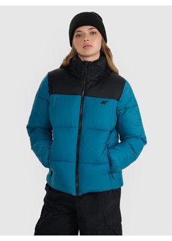 Damska kurtka puchowa pikowana 4F 4FWAW25TDJAF581 - turkusowa ze sklepu Sportstylestory.com w kategorii Kurtki damskie - zdjęcie 188284372