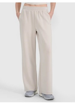 4F Spodnie dresowe w kolorze szarobrązowym ze sklepu Limango Polska w kategorii Spodnie damskie - zdjęcie 188287902