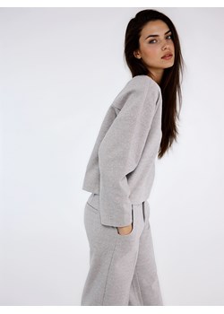 Mohito - Szara bluzka z dekoltem w łódkę - szary ze sklepu Mohito w kategorii Bluzki damskie - zdjęcie 188291172