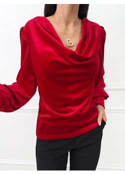 Czerwona Welurowa Bluzka z Lejącym Dekoltem ze sklepu ModnaKiecka.pl w kategorii Bluzki damskie - zdjęcie 188301980