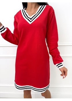 Czerwona Bawełniana Sukienka z Dekoltem V ze sklepu ModnaKiecka.pl w kategorii Sukienki - zdjęcie 188302053