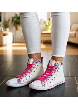 Trampki damskie wysokie Outlet Białe /F4-3 9958 S094/ ze sklepu Pantofelek24.pl w kategorii Trampki damskie - zdjęcie 188302570