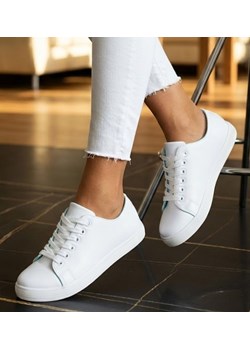 Białe sznurowane trampki damskie /G3-1 14211 S263/ ze sklepu Pantofelek24.pl w kategorii Trampki damskie - zdjęcie 188303420