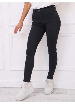 SPODNIE JEANSOWE SKINNY Z WYSOKIM STANEM- CZARNE ze sklepu olika.com.pl w kategorii Jeansy damskie - zdjęcie 188303563