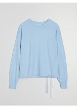 Sinsay - Wiskozowy sweter z ozdbnym wiązaniem - błękitny ze sklepu Sinsay w kategorii Swetry damskie - zdjęcie 188304864