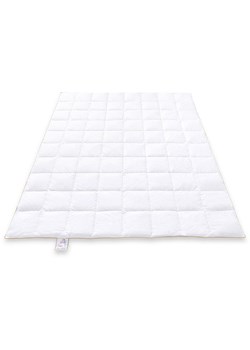 Frau Holle Pikowana kołdra puchowa "Golden goose - Light" w kolorze białym ze sklepu Limango Polska w kategorii Tekstylia - zdjęcie 188307210