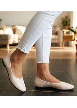 Klasyczne beżowe balerinki damskie ze szpicem /D5-1 14613 T142/ ze sklepu Pantofelek24.pl w kategorii Balerinki - zdjęcie 188312682