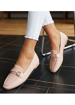 Beżowe balerinki lordsy z łańcuszkiem /A4-3 14647 T236/ ze sklepu Pantofelek24.pl w kategorii Lordsy damskie - zdjęcie 188312683