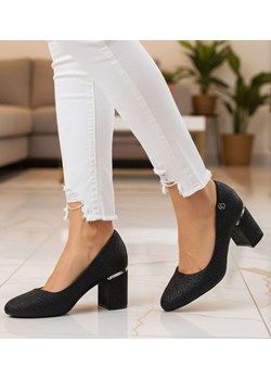 Czarne brokatowe czółenka na słupku /A10-2 14668 T577/ ze sklepu Pantofelek24.pl w kategorii Czółenka - zdjęcie 188312693