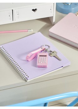 Sinsay - Brelok z kalkulatorem i labiryntem po drugiej stronie - różowy ze sklepu Sinsay w kategorii Akcesoria biurowe - zdjęcie 188313794