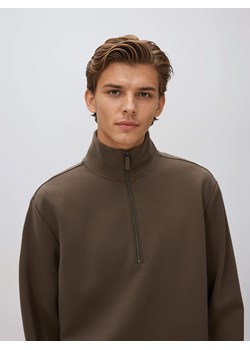 Reserved - Gładka bluza ze stójką - brązowy ze sklepu Reserved w kategorii Bluzy męskie - zdjęcie 188328912