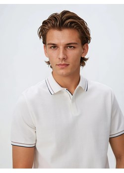 Reserved - Koszulka polo z bawełny merceryzowanej - złamana biel ze sklepu Reserved w kategorii T-shirty męskie - zdjęcie 188330783