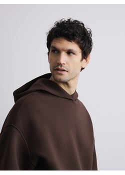 Reserved - Gładka bluza z kapturem - ciemnobrązowy ze sklepu Reserved w kategorii Bluzy męskie - zdjęcie 188331041