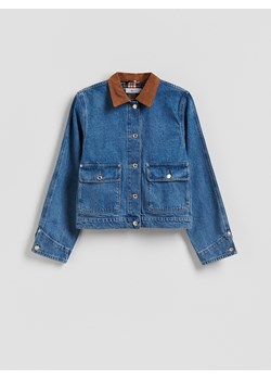 Reserved - Jeansowa kurtka z kontrastowym kołnierzykiem - niebieski ze sklepu Reserved w kategorii Kurtki damskie - zdjęcie 188334271