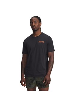 Męski t-shirt z nadrukiem Under Armour Project Rock SS - czarny ze sklepu Sportstylestory.com w kategorii T-shirty męskie - zdjęcie 188335564