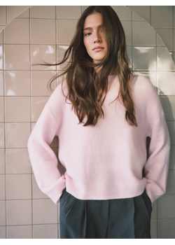 Reserved - Sweter z wełną i moherem - pastelowy róż ze sklepu Reserved w kategorii Swetry damskie - zdjęcie 188338561