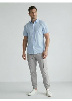 Sinsay - Spodnie jogger cargo ze wzorem moro - szary ze sklepu Sinsay w kategorii Spodnie męskie - zdjęcie 188339763