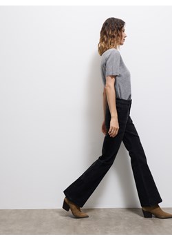 Mohito - Jeansy flare push up - czarny ze sklepu Mohito w kategorii Jeansy damskie - zdjęcie 188347063