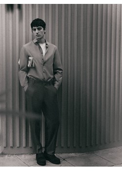 Reserved - Spodnie chino regular fit - brązowy ze sklepu Reserved w kategorii Spodnie męskie - zdjęcie 188349710