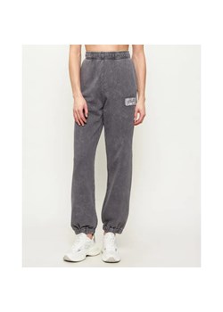 Pinko Spodnie dresowe PAZZO | Regular Fit ze sklepu Gomez Fashion Store w kategorii Spodnie damskie - zdjęcie 188352304