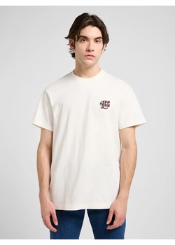 MESKA KOSZULKA LEE RELAXED GRAPHIC TEE ECRU 112370511 ze sklepu YouNeedit.pl w kategorii T-shirty męskie - zdjęcie 188357202
