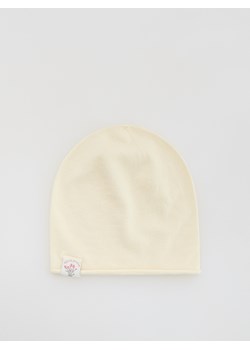 Reserved - Czapka z naszywką - złamana biel ze sklepu Reserved w kategorii Czapki dziecięce - zdjęcie 188360994