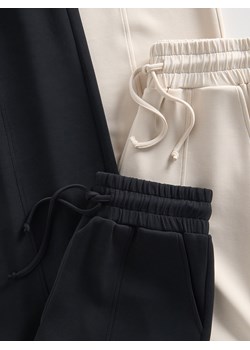 Reserved - Dresowe spodnie - czarny ze sklepu Reserved w kategorii Spodnie damskie - zdjęcie 188361090