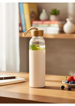 Sinsay - Bidon z bambusową zakrętką - kremowy ze sklepu Sinsay w kategorii Bidony i butelki - zdjęcie 188362022