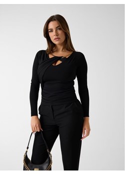 Marciano Guess Top 180654 Czarny Classic Fit ze sklepu MODIVO w kategorii Bluzki damskie - zdjęcie 188372020