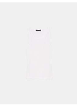 Mohito - Biały dopasowany top - biały ze sklepu Mohito w kategorii Bluzki damskie - zdjęcie 188374773