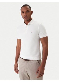 Tommy Hilfiger Polo 1985 MW0MW17771 Biały Slim Fit ze sklepu MODIVO w kategorii T-shirty męskie - zdjęcie 188376343