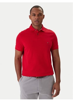 Tommy Hilfiger Polo 1985 MW0MW17770 Czerwony Regular Fit ze sklepu MODIVO w kategorii T-shirty męskie - zdjęcie 188376413