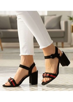 Czarne zamszowe sandały na słupku /H2-B1-2 14071 S243/ ze sklepu Pantofelek24.pl w kategorii Sandały damskie - zdjęcie 188380212