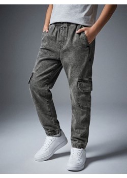 Sinsay - Jeansy jogger z efektem sprania - szary ze sklepu Sinsay w kategorii Jeansy męskie - zdjęcie 188389371