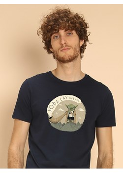 WOOOP Koszulka "Yoda Layheehoo" w kolorze granatowym ze sklepu Limango Polska w kategorii T-shirty męskie - zdjęcie 188391801