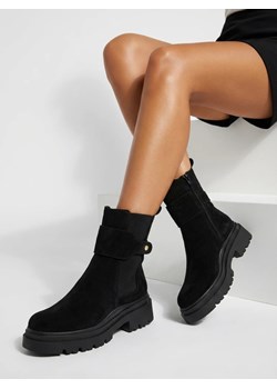 Royalfashion Czarne damskie botki z ozdobnym paskiem Doasa ze sklepu royalfashion.pl w kategorii Botki - zdjęcie 188401723