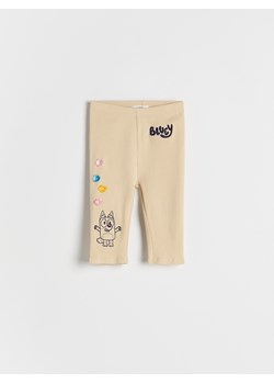 Reserved - Legginsy 3/4 Bluey - beżowy ze sklepu Reserved w kategorii Spodenki dziewczęce - zdjęcie 188404320
