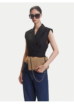 Torebka Calvin Klein Jeans Sculpted Ew Flap25 Shoulder Bag LV04K3035G Beżowy ze sklepu eobuwie.pl w kategorii Kopertówki - zdjęcie 188404913