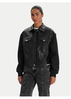 Karl Lagerfeld Jeans Kurtka z imitacji skóry B1W15027 Czarny Regular Fit ze sklepu MODIVO w kategorii Kurtki damskie - zdjęcie 188405021