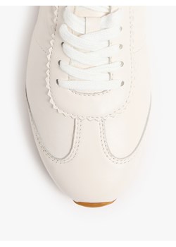 Mohito - Skórzane sneakersy - biały ze sklepu Mohito w kategorii Buty sportowe damskie - zdjęcie 188405411