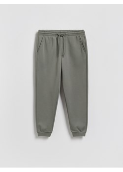 Reserved - Spodnie dresowe regular fit - jasny zielony ze sklepu Reserved w kategorii Spodnie męskie - zdjęcie 188405890