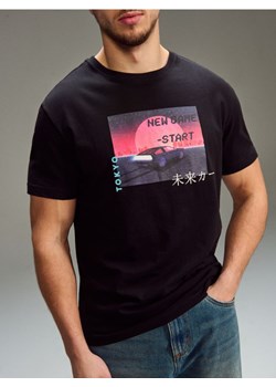 Sinsay - Bawełniana koszulka z nadrukiem - czarny ze sklepu Sinsay w kategorii T-shirty męskie - zdjęcie 188409111