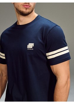Sinsay - Bawełniana koszulka z nadrukiem - granatowy ze sklepu Sinsay w kategorii T-shirty męskie - zdjęcie 188409113
