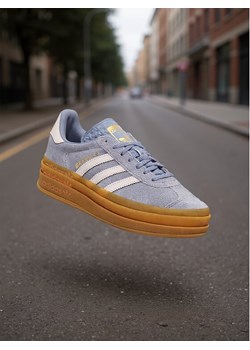 adidas Sneakersy Gazelle Bold JQ1297 Fioletowy ze sklepu MODIVO w kategorii Buty sportowe dziecięce - zdjęcie 188410402