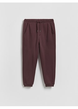 Reserved - Spodnie dresowe regular fit - ciemnobrązowy ze sklepu Reserved w kategorii Spodnie męskie - zdjęcie 188413204