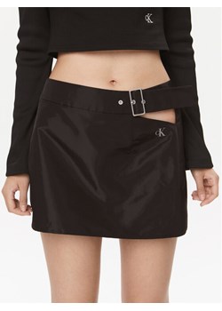Calvin Klein Jeans Spódnica mini J20J222224 Czarny Regular Fit ze sklepu MODIVO w kategorii Spódnice - zdjęcie 188418823
